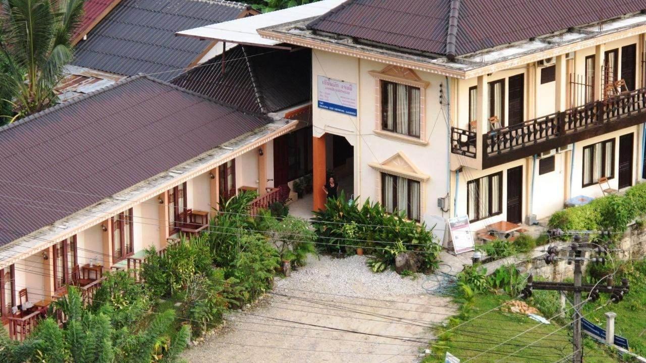 Jammee Guesthouse Vang Vieng Bagian luar foto